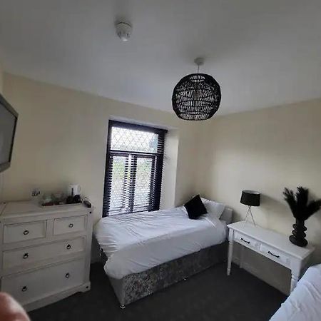 The Dublin Packet - Twin Room 1 Holyhead Exteriér fotografie