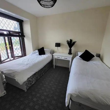 The Dublin Packet - Twin Room 1 Holyhead Exteriér fotografie